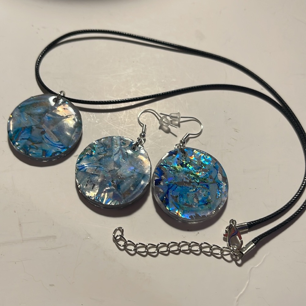 Necklace set - Picture 3 of 4